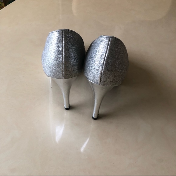 Rampage Silver Sparkly Peep Toe Heels - Size 10 - Picture 3 of 5